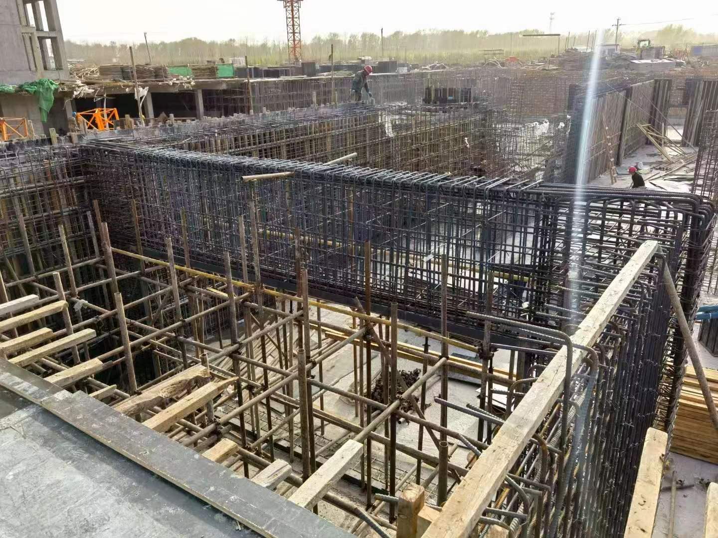 锦州建筑基础筏板施工时混凝土有哪些常见问题?
